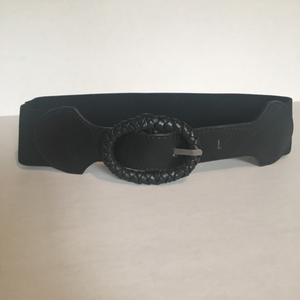 Black stretch belt
